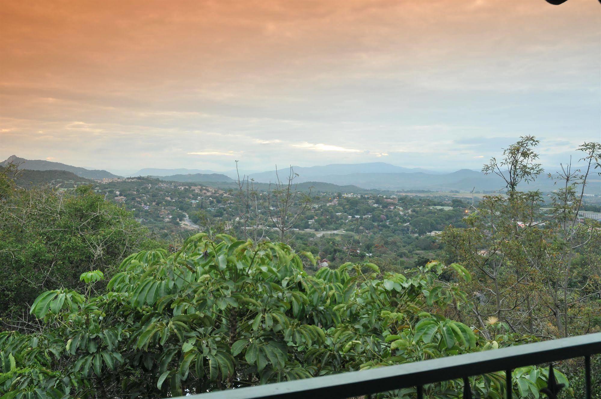 Sunset Manor Bed & Breakfast Mbombela Exterior photo